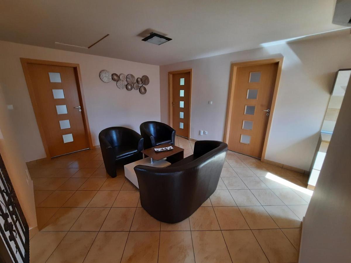 Ferienwohnung Oereghegy Vendeghaz Egerszalók Exterior foto