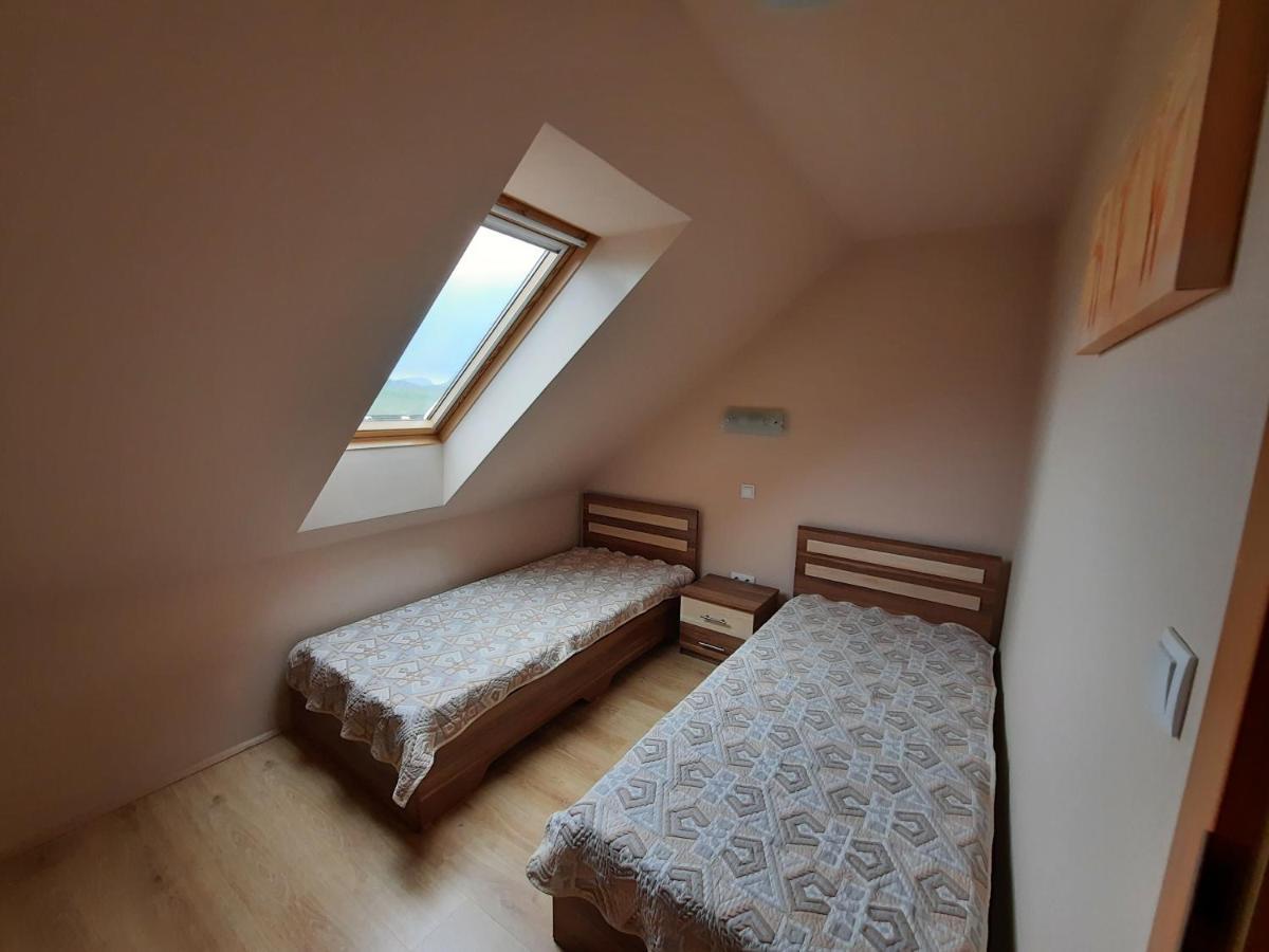 Ferienwohnung Oereghegy Vendeghaz Egerszalók Exterior foto