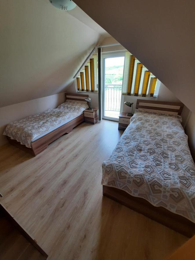 Ferienwohnung Oereghegy Vendeghaz Egerszalók Exterior foto